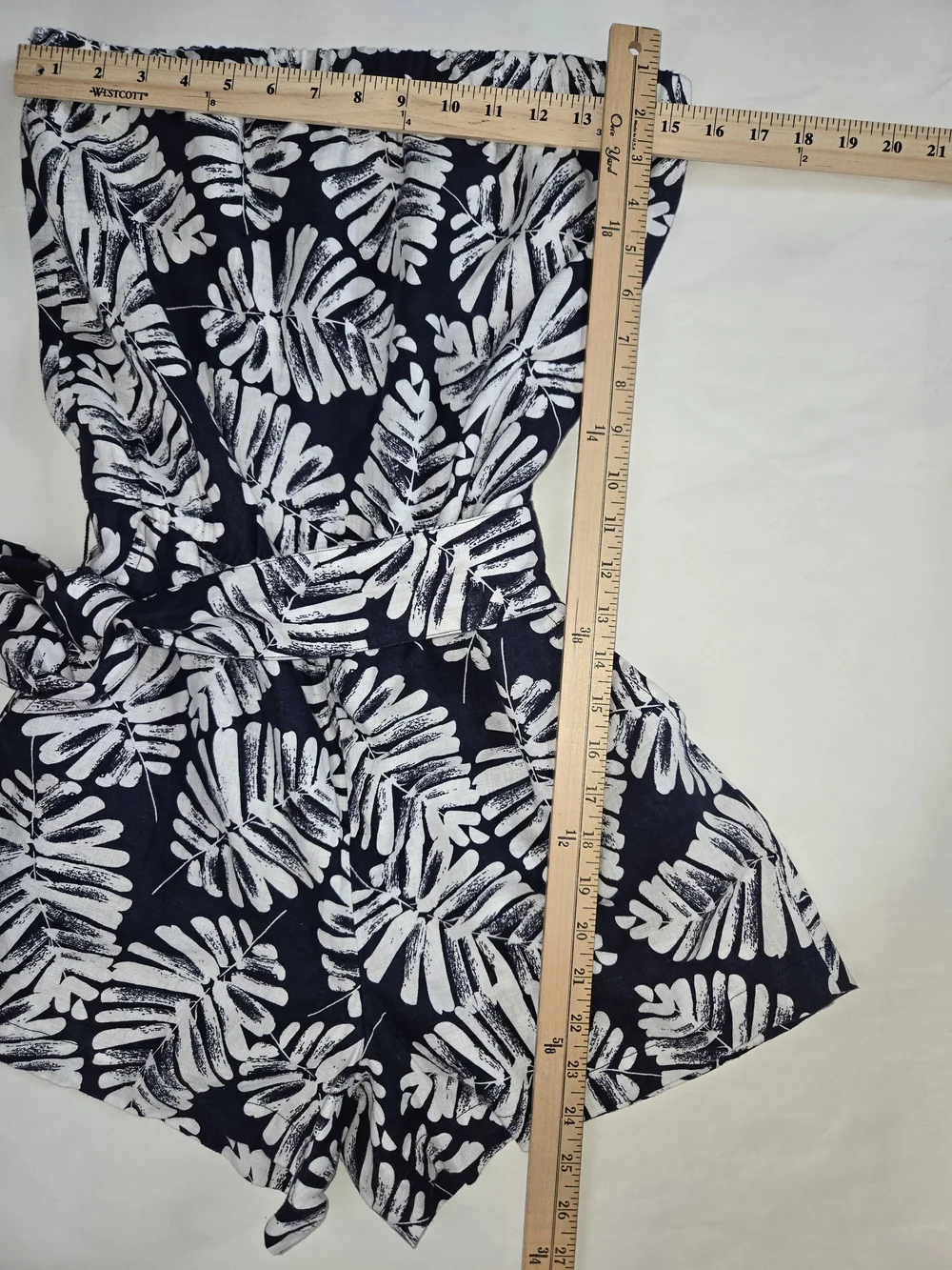 Banana Republic 100% Linen Navy and White Leaf Print Strapless Romper Size 8
